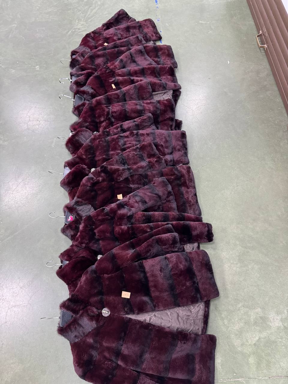 шуба норковая,шуба из меха норки mod.r12/ 101vflr2 баклажан норка,шуба из меха норки mod.r12/ 101vflr2 баклажан норка rindi,шуба,шуба кролик рекс поперечка