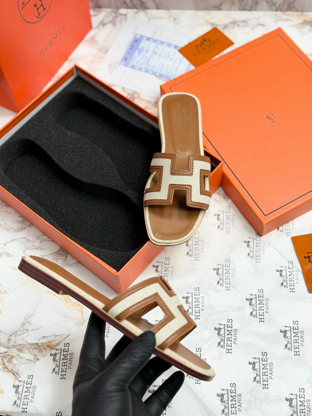 шлепанцы hermes,шлепки эрмес,шлепки hermes женские,шлепки хермес оран,шлепанцы эрмес