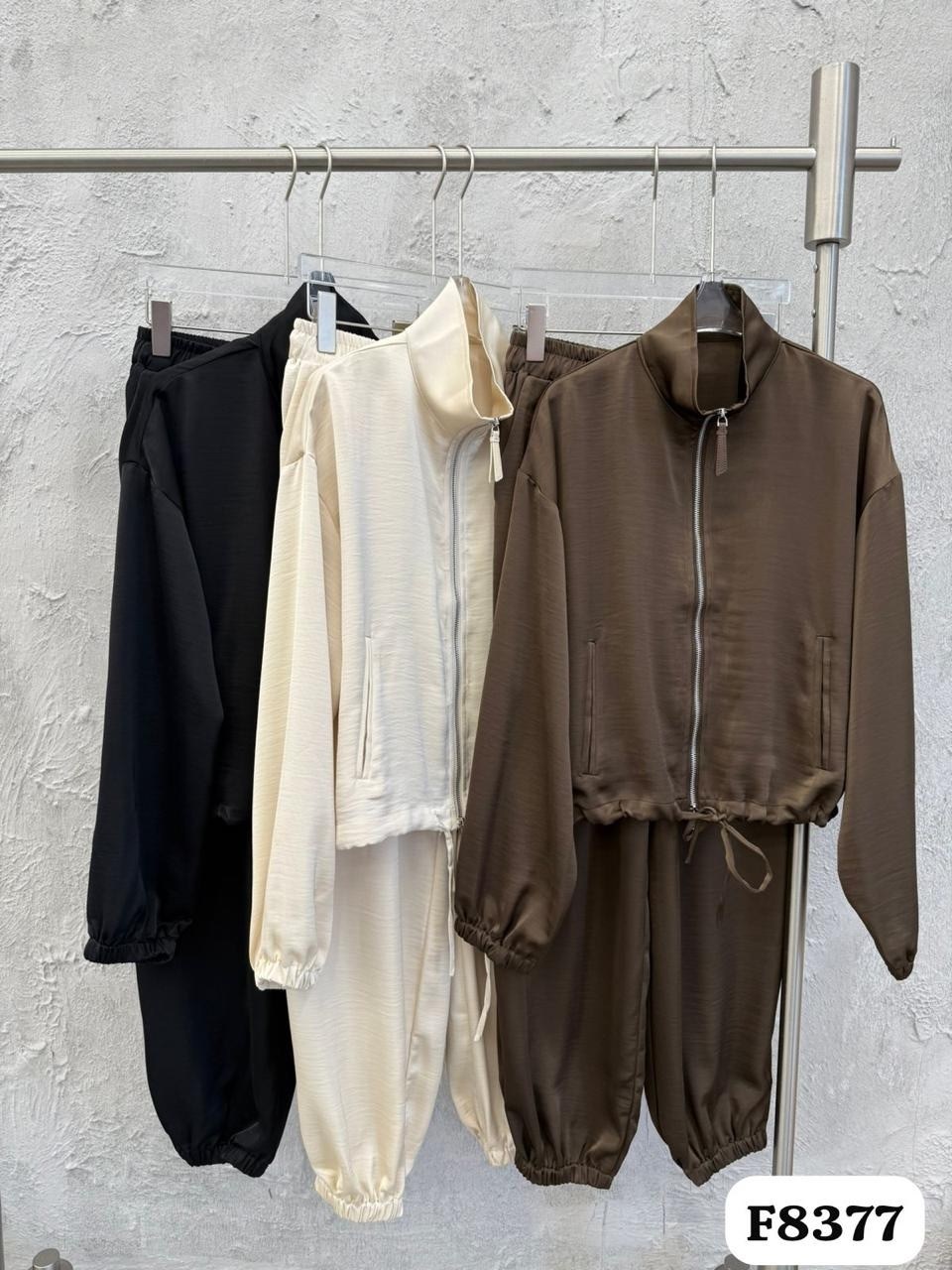 костюм молочный,бежевый костюм,женский костюм,спортивный костюм,спортивный костюм женский