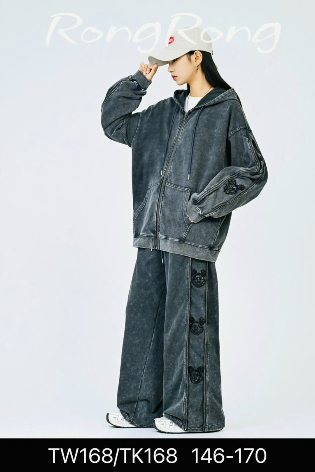 женский костюм,джинсовые костюмы,костюм спортивный женский,костюм женский на флисе,толстовка с капюшоном