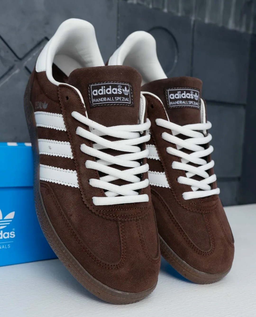 ,кроссовки adidas spezial,кроссовки женскиe,кроссовки adidas,замшевые кроссовки
