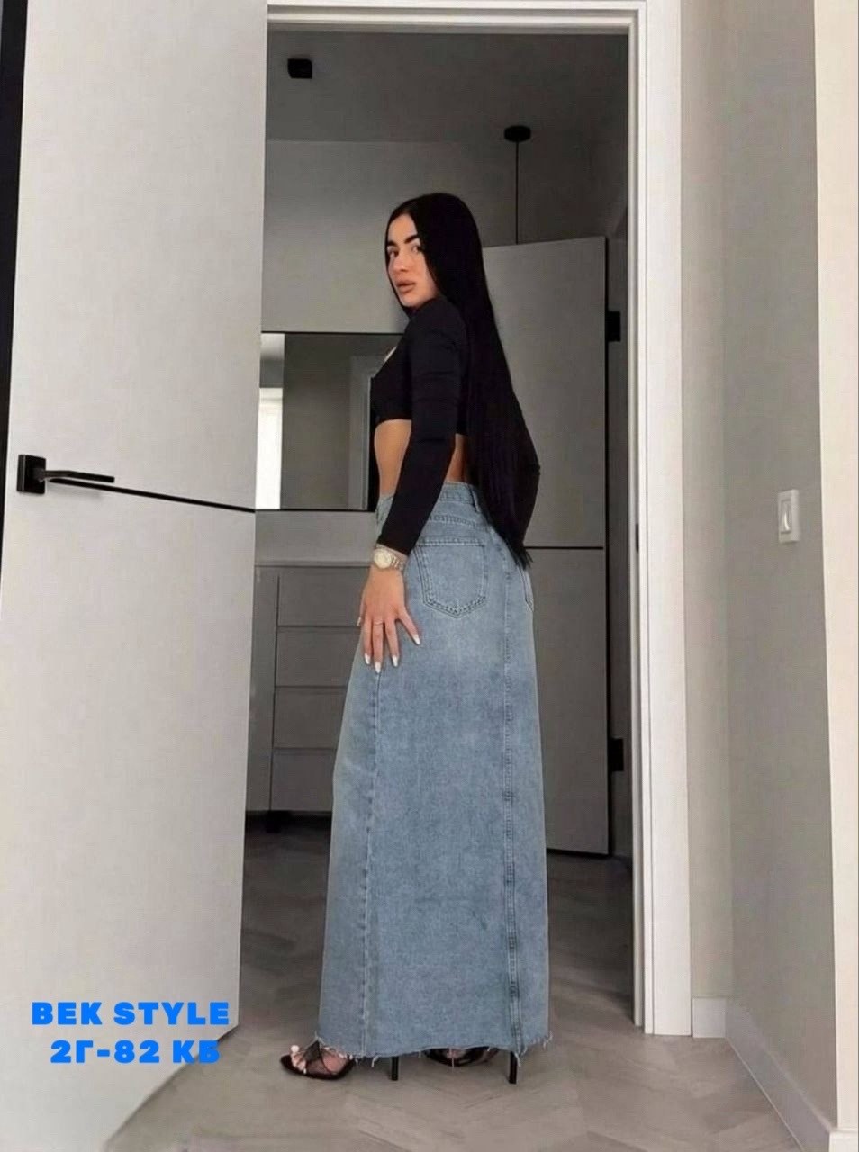 длинная джинсовая юбка,юбка джинсовая макси,джинсовая юбка,юбка джинсовая длинная с разрезом спереди,юбка джинсовая макси длинная с разрезом синяя