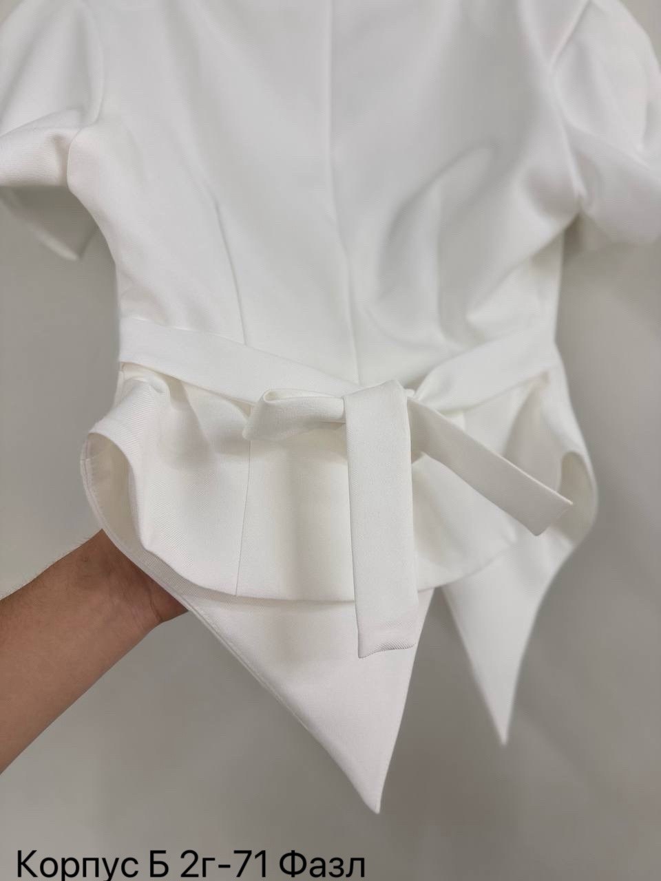 блузка стильная,женские жилеты,женская блузка,жилетка,белые костюмы