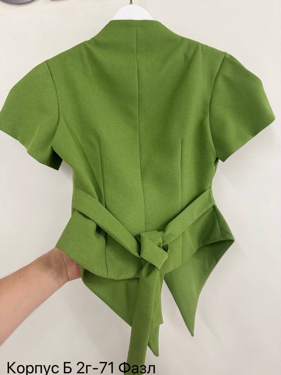 блузка стильная,женские жилеты,женская блузка,жилетка,белые костюмы