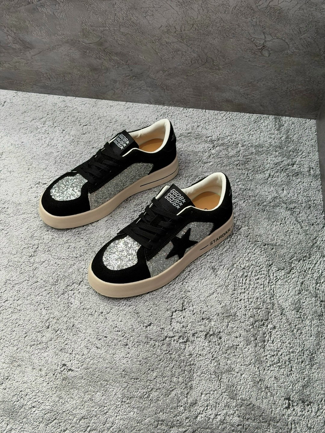 кроссовки golden goose с пайетками на платформе,кеды golden goose,golden goose кроссовки,кеды женские golden goose,кеды golden goose golden goose кеды golden goose