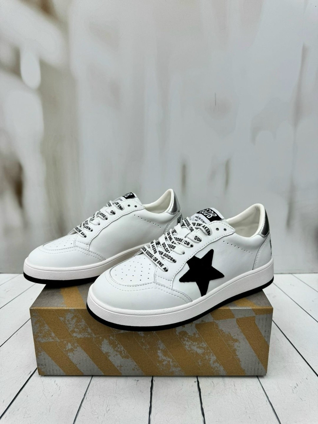 ,кроссовки со звездами,кроссовки кеды,кеды кристиан диор,кеды golden goose