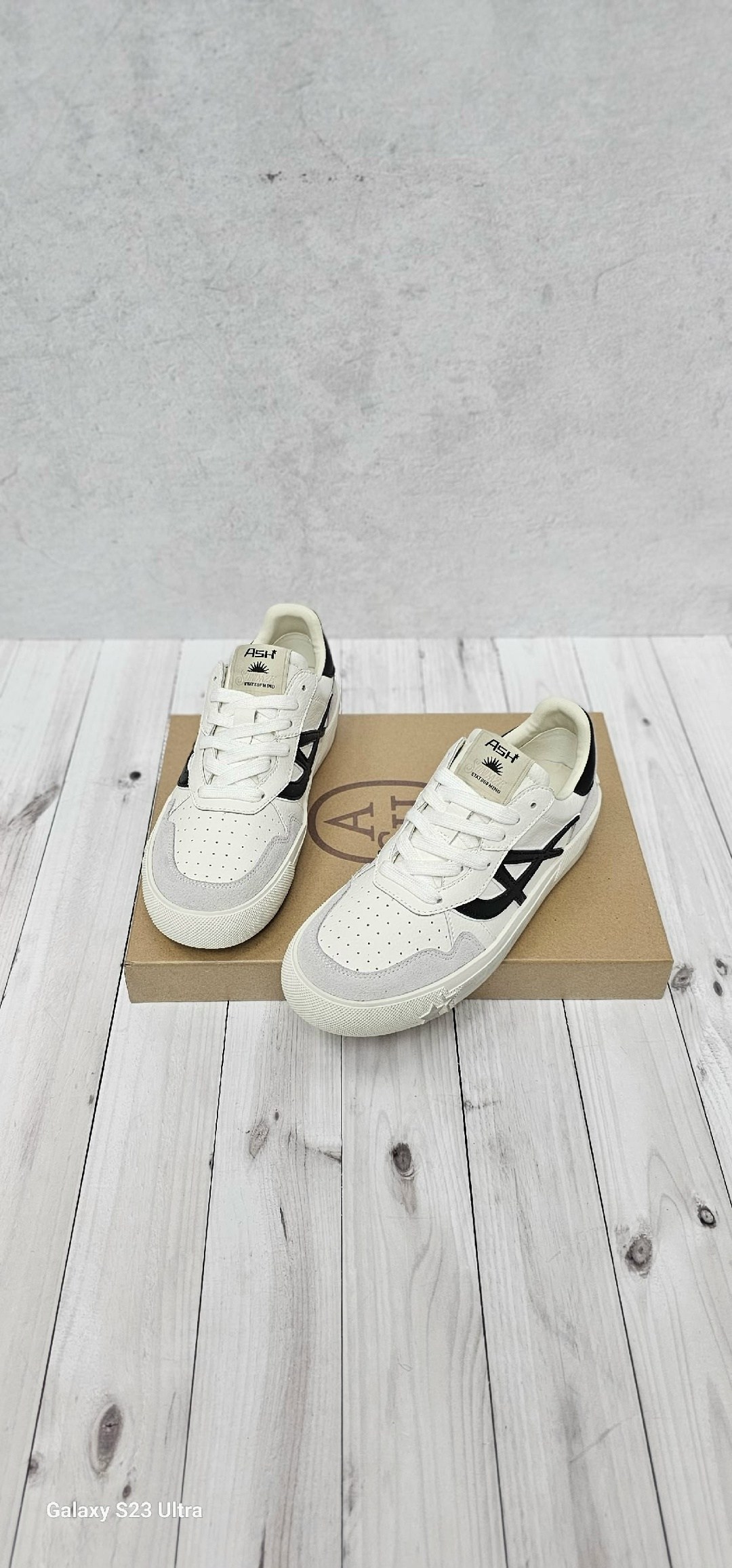 ,спортивные кроссовки,белые кроссовки,женские кроссовки,мужские кроссовки