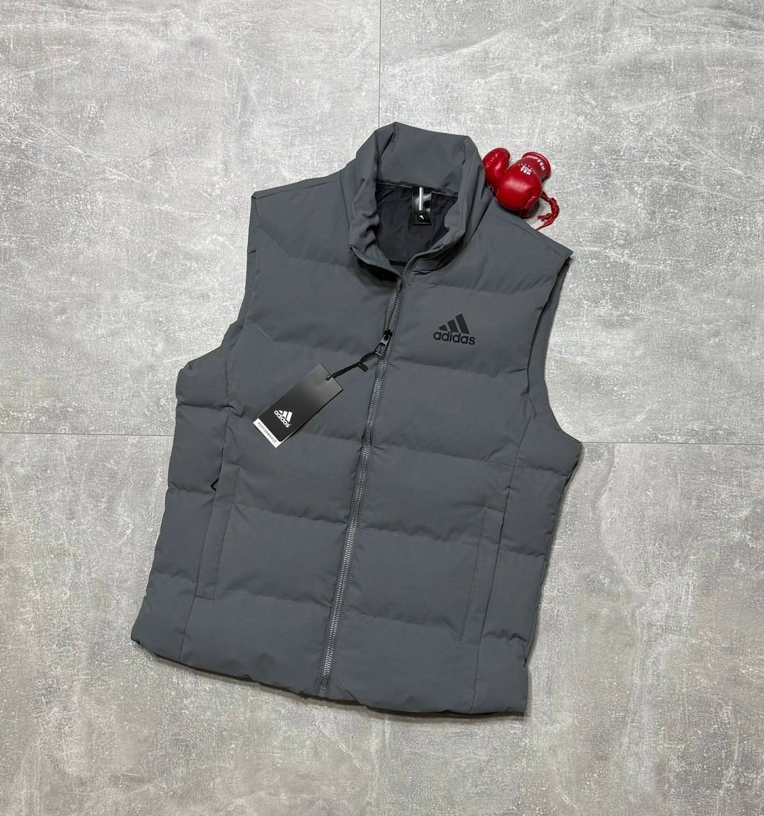 жилет adidas,жилет утепленный adidas,жилетка adidas,жилетка адидас мужская адидас,жилет adidas sportswear adidas