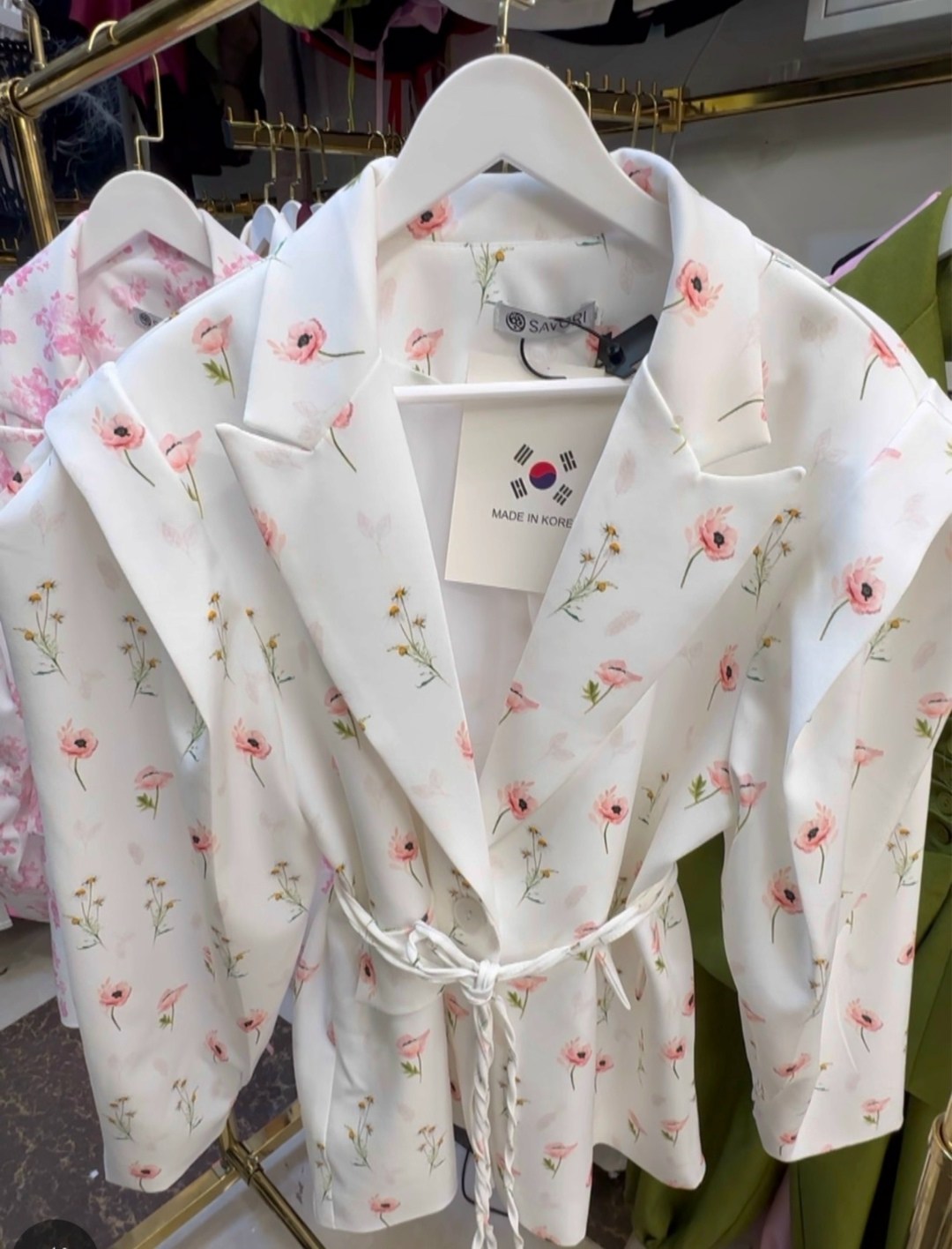 пиджак оверсайз с цветочным принтом leroy style,женский пиджак,пиджак оверсайз в цветочек marysh collection,пиджак,пиджак розовый