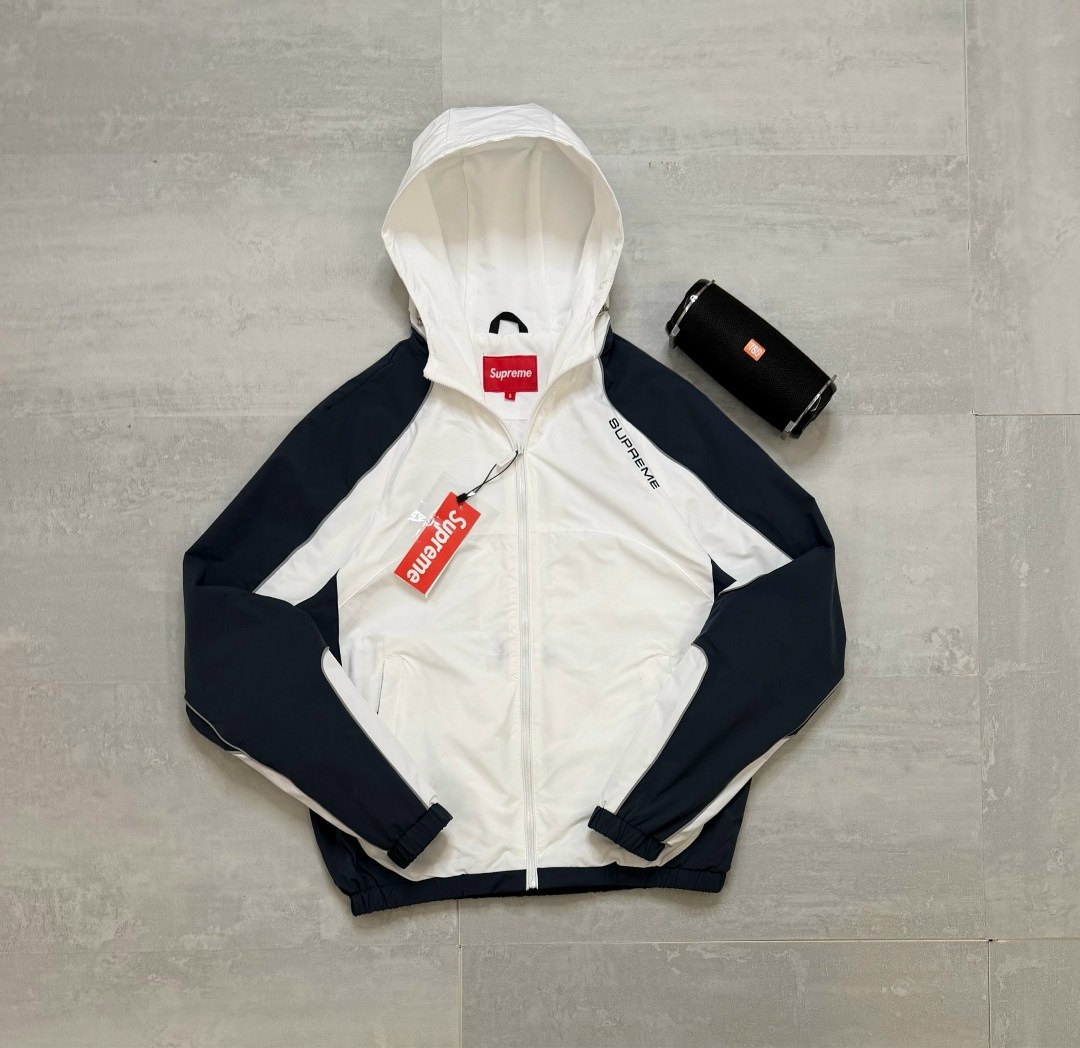 supreme supreme,ветровка supreme,куртка supreme,суприм куртка,supreme