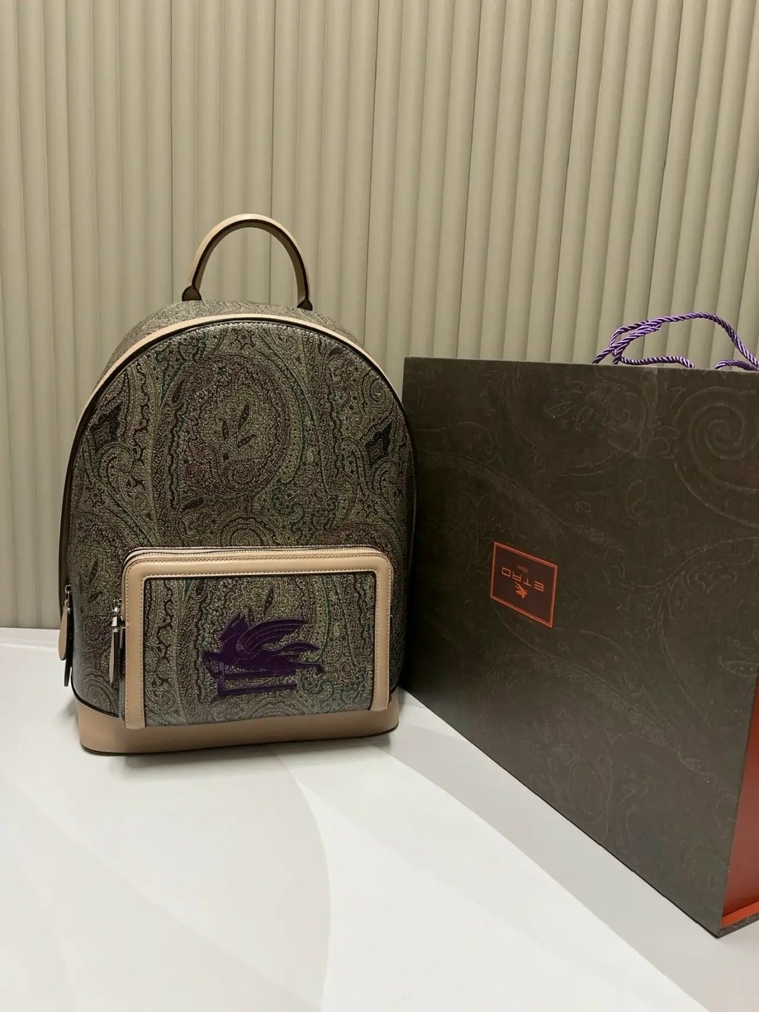 рюкзак,брендовые рюкзаки,кожаные рюкзаки,женский рюкзак,сумки рюкзаки