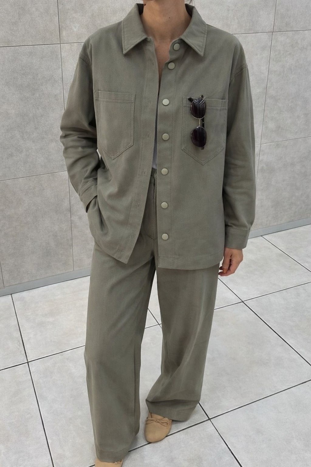 костюм женский,костюм женский брючный,костюм брючный с рубашкой,брючный костюм с рубашкой женский,костюм на флисе