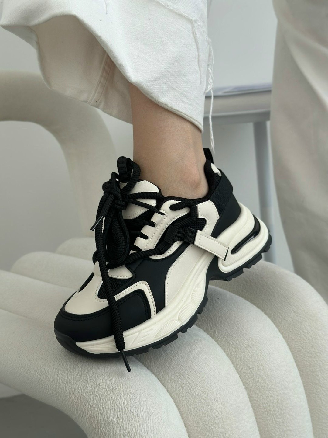 кроссовки женскиe,кроссовки,женские массивные кроссовки,кроссовки модные,массивные кроссовки