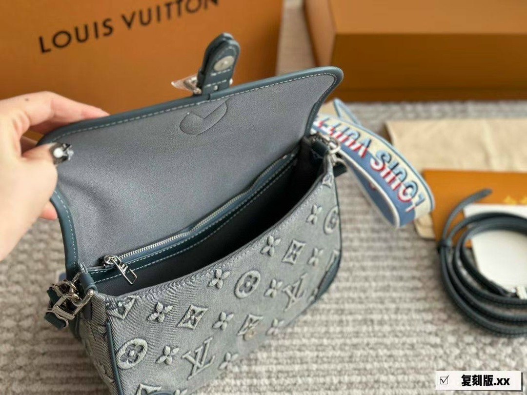 louis vuitton сумка на плечо,сумка женская louis vuitton,louis vuitton сумки,модная женская сумка,сумка на плечо louis vuitton lv