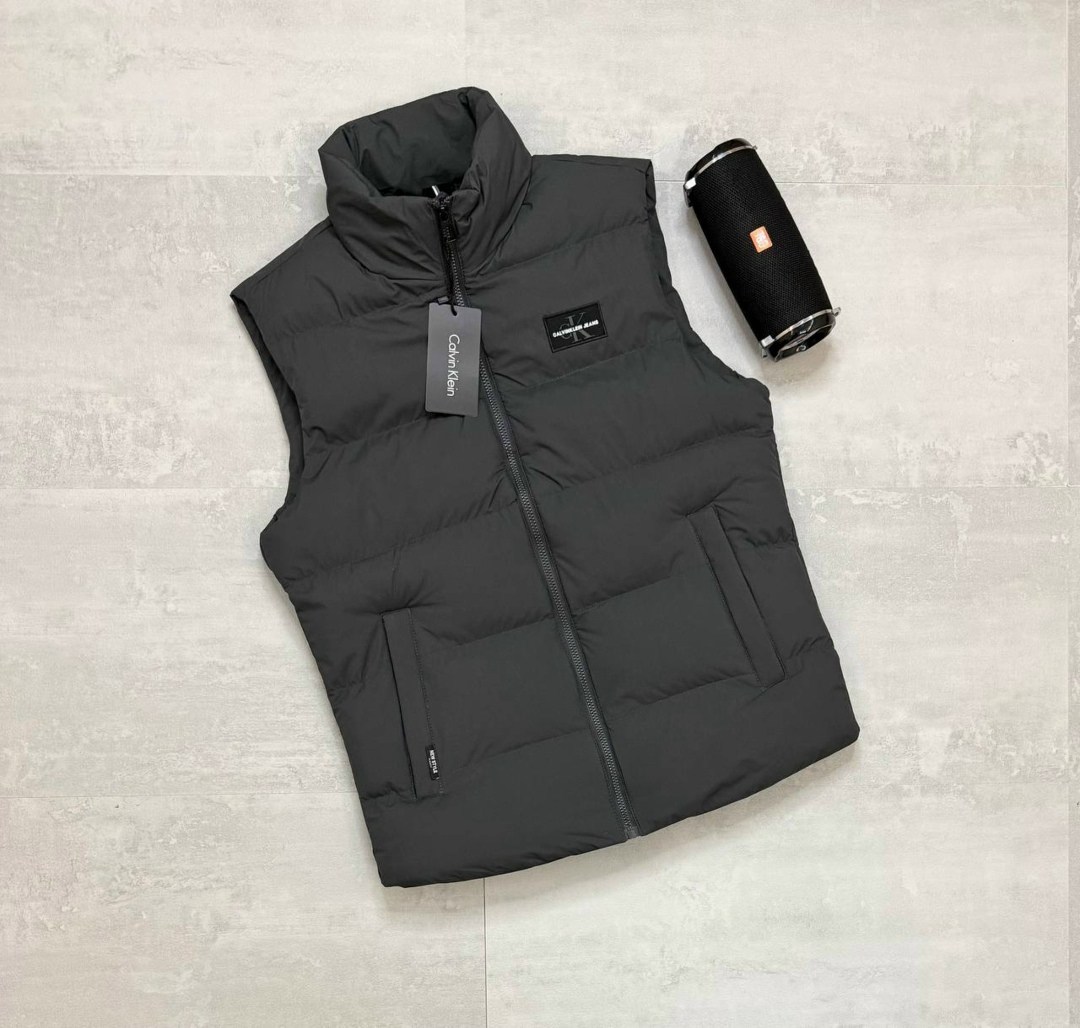 жилет,жилетка,теплый жилет,жилетка женская,жилетка прада мужская