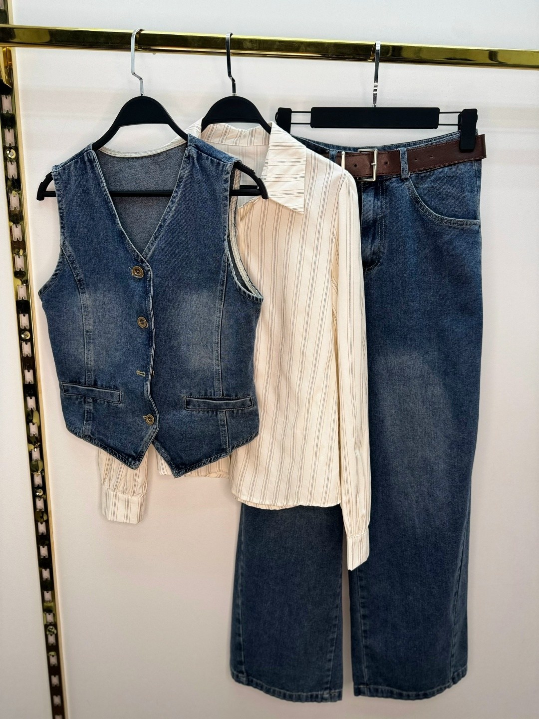 джинсовый жилет женский,джинсовый жилет,джинсовая жилетка,джинсовая блузка,жилет из джинсов