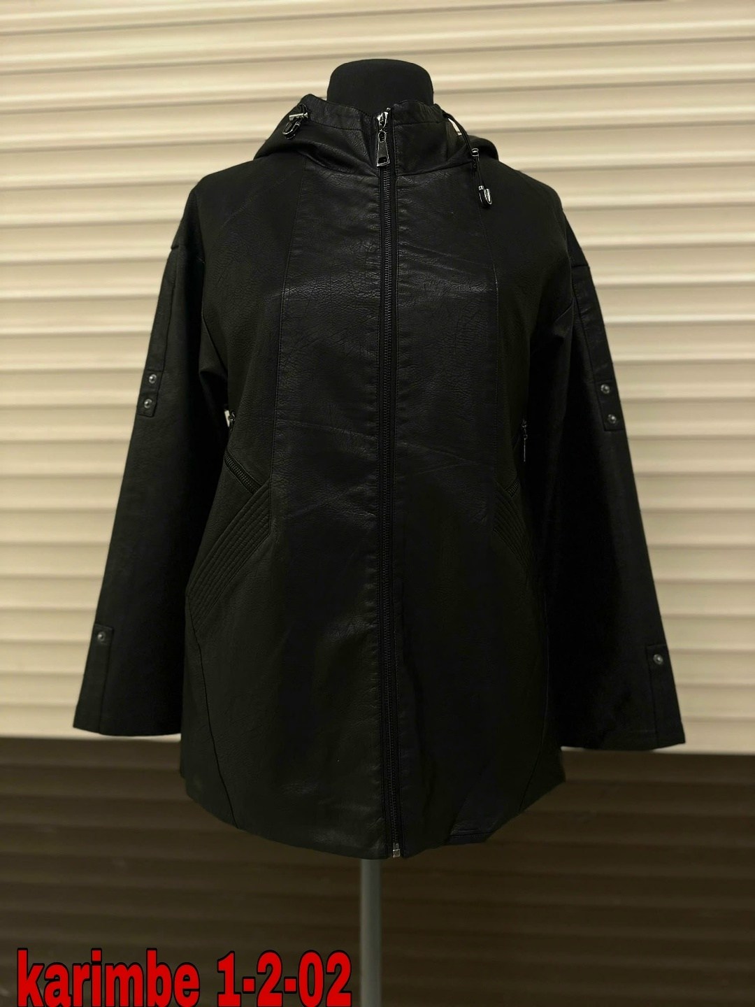 кожаная куртка женская мосмеха 8023320 черная 58 ru,женская кожаная куртка,кожаная куртка,женская кожаная куртка из эко-кожи с капюшоном мосмеха,демисезонная куртка