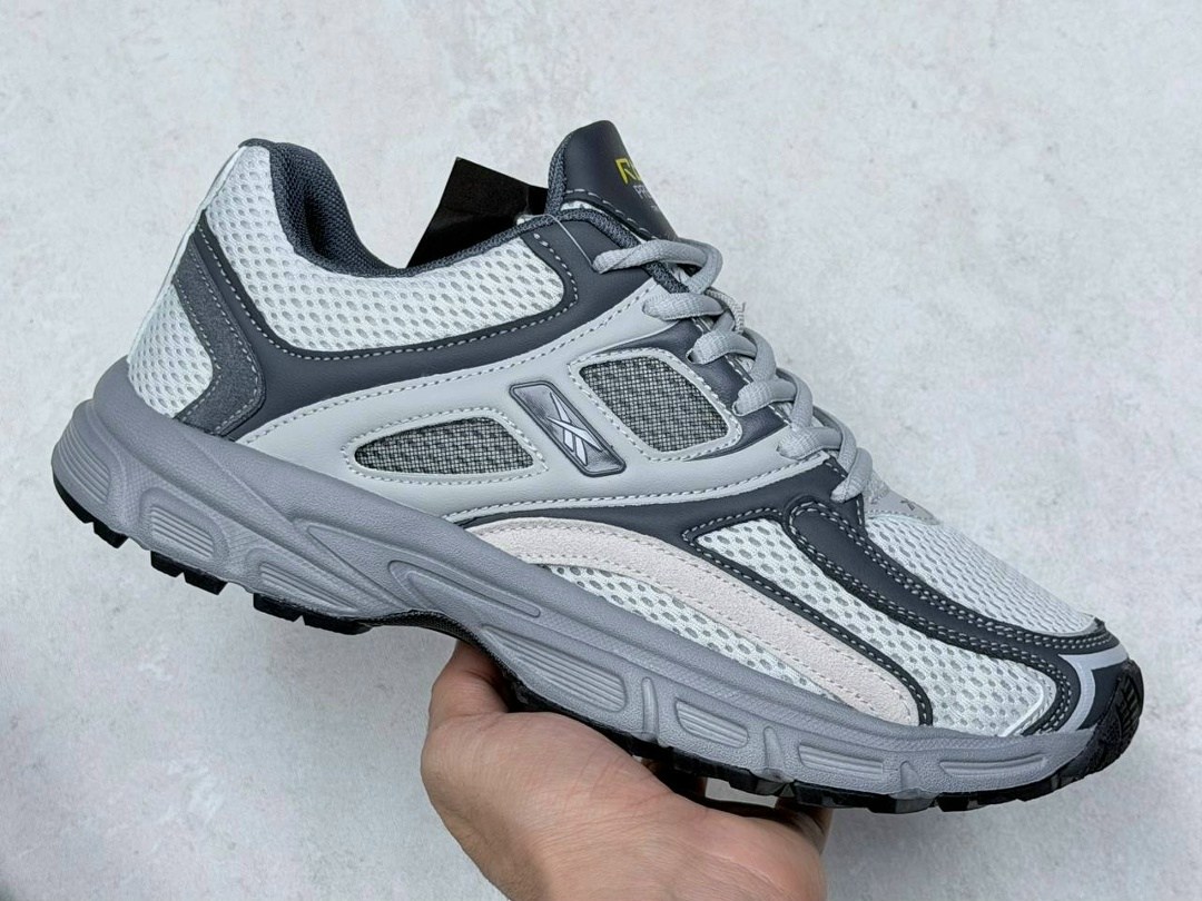 кроссовки,кроссовки повседневные,женские кроссовки,массивные кроссовки,спортивные кроссовки