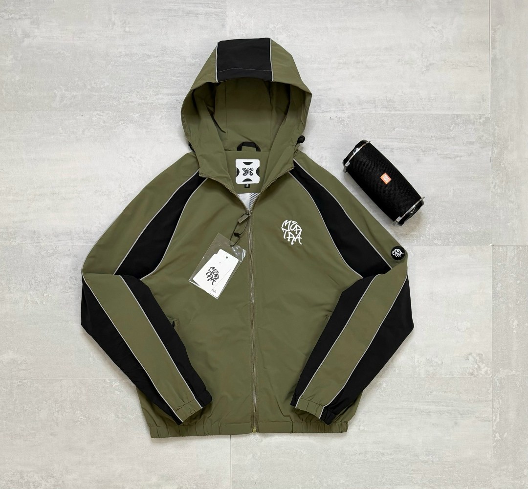 легкая куртка,куртка,куртка универсальная,куртка белая