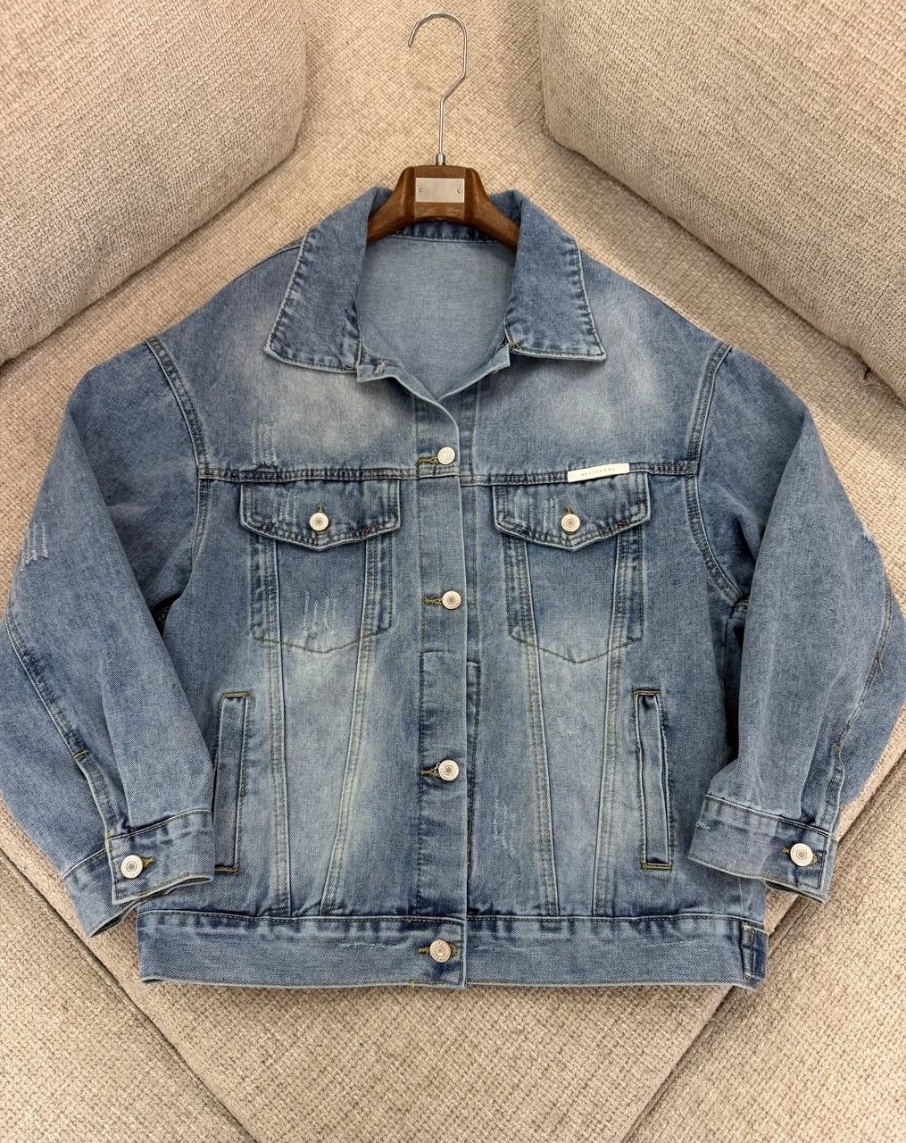 джинсовая женская куртка оверсайз,джинсовая куртка оверсайз charm_shop,джинсовая куртка женская,джинсовая куртка женская оверсайз джинсовка,джинсовая куртка