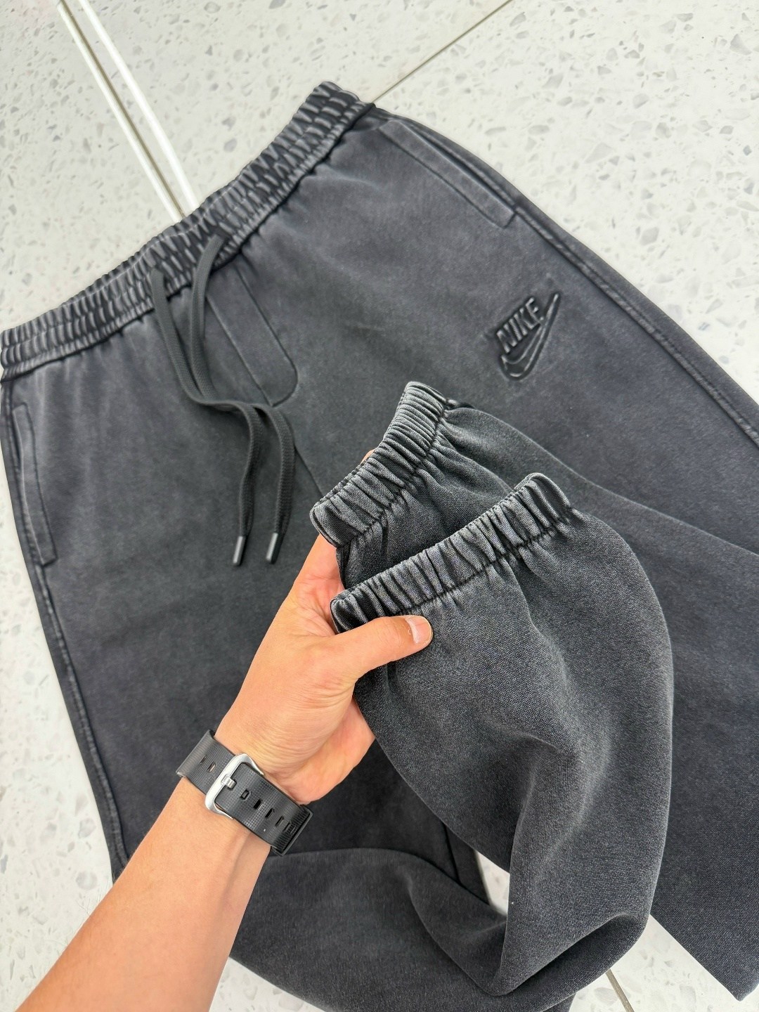 брюки джоггеры,брюки спортивные,спортивные штаны,серые спортивные штаны,мужские спортивные штаны