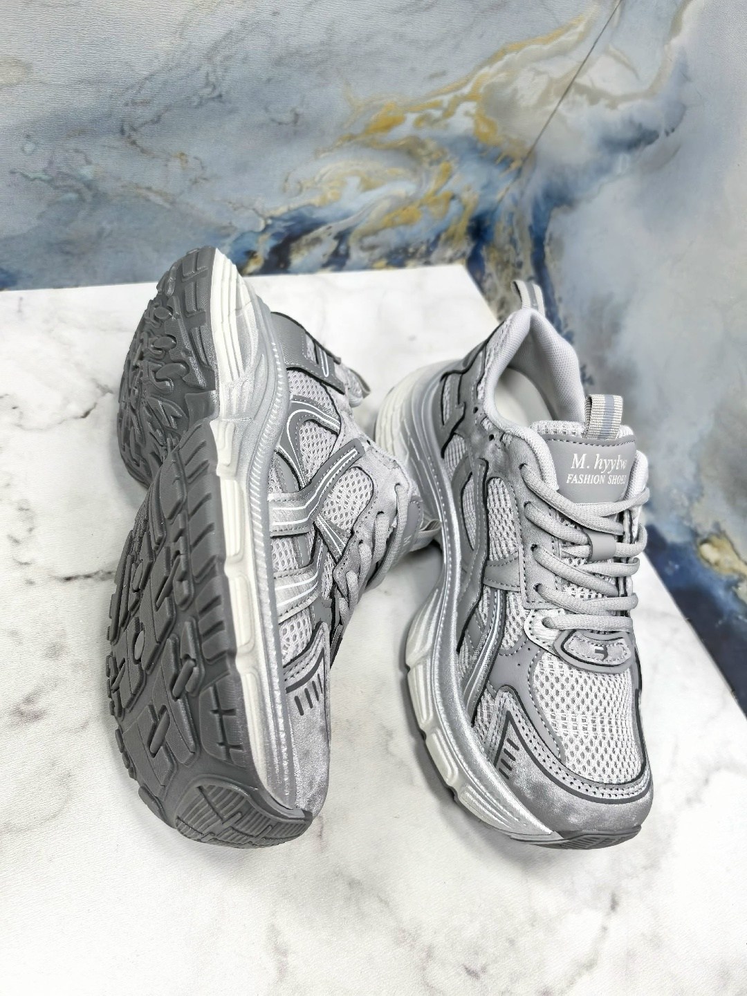 кроссовки,женские кроссовки,массивные кроссовки,повседневные кроссовки,оригинальные кроссовки