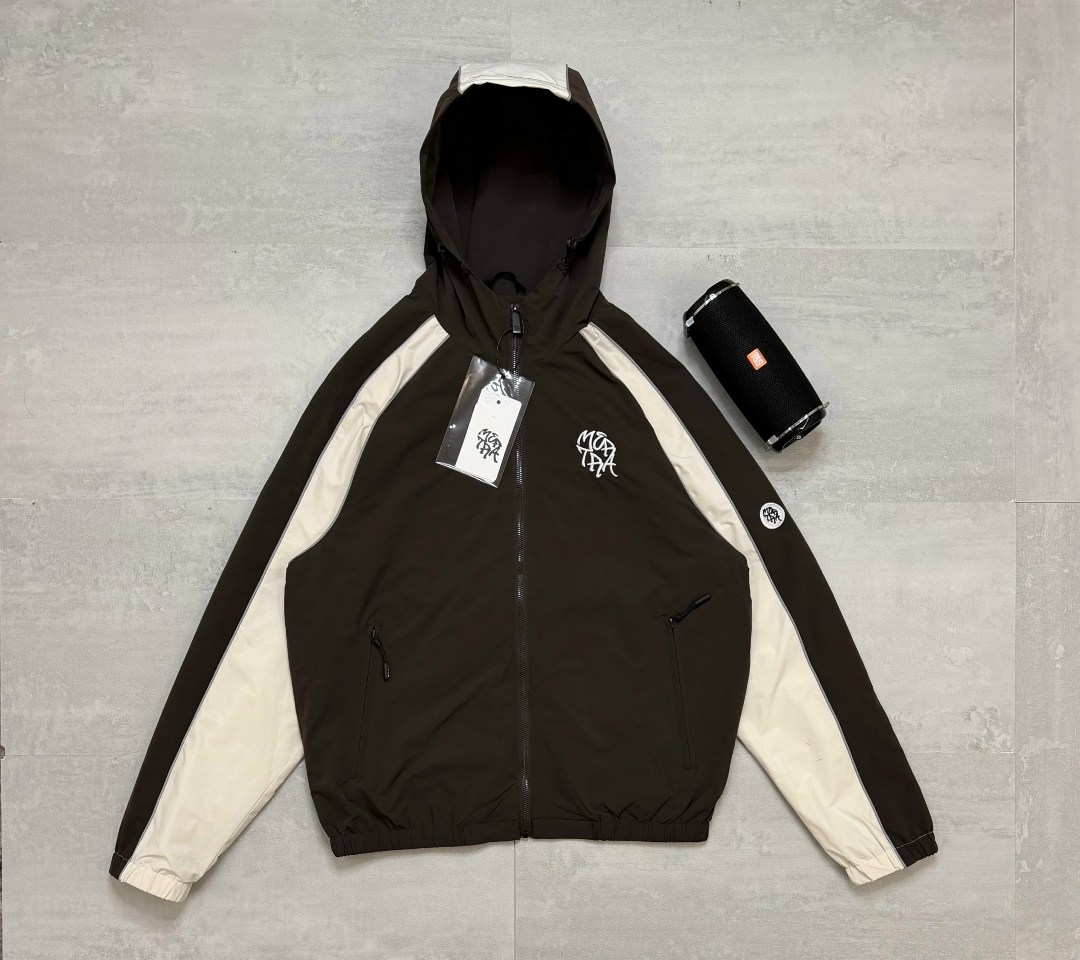 легкая куртка,куртка,куртка универсальная,куртка белая