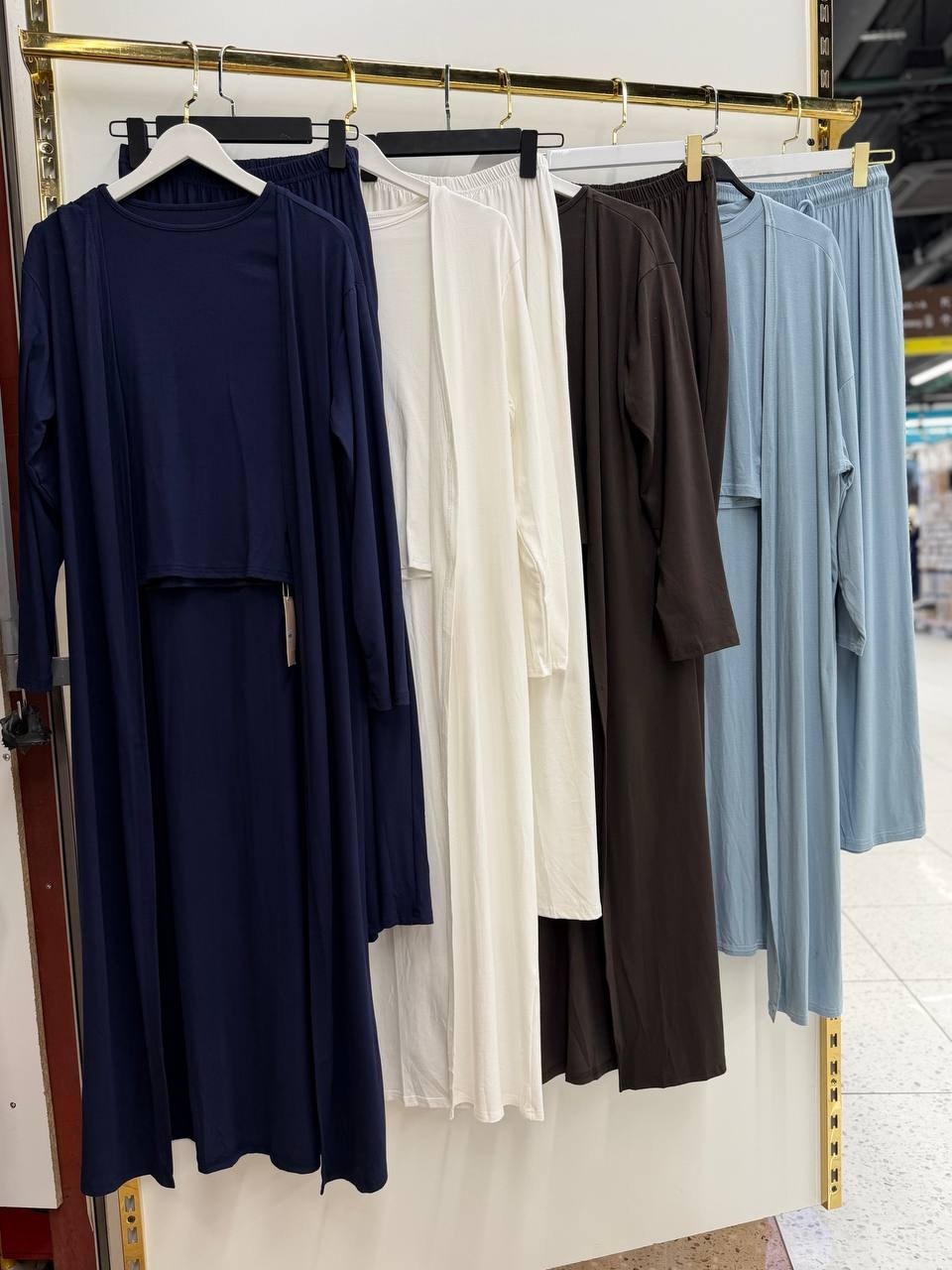 костюм повседневный,женский костюм,костюм с абаей,стильные наряды,летние костюмы