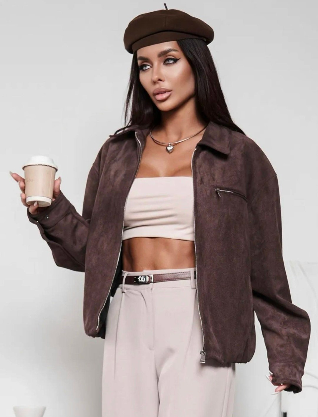 женская куртка бомбер из эко замши коричневого цвета,бомбер замшевый оверсайз ponto russo,куртка замшевая,бомбер укороченный оверсайз замшевый куртка рабочего тренд saint shine,куртка бомбер