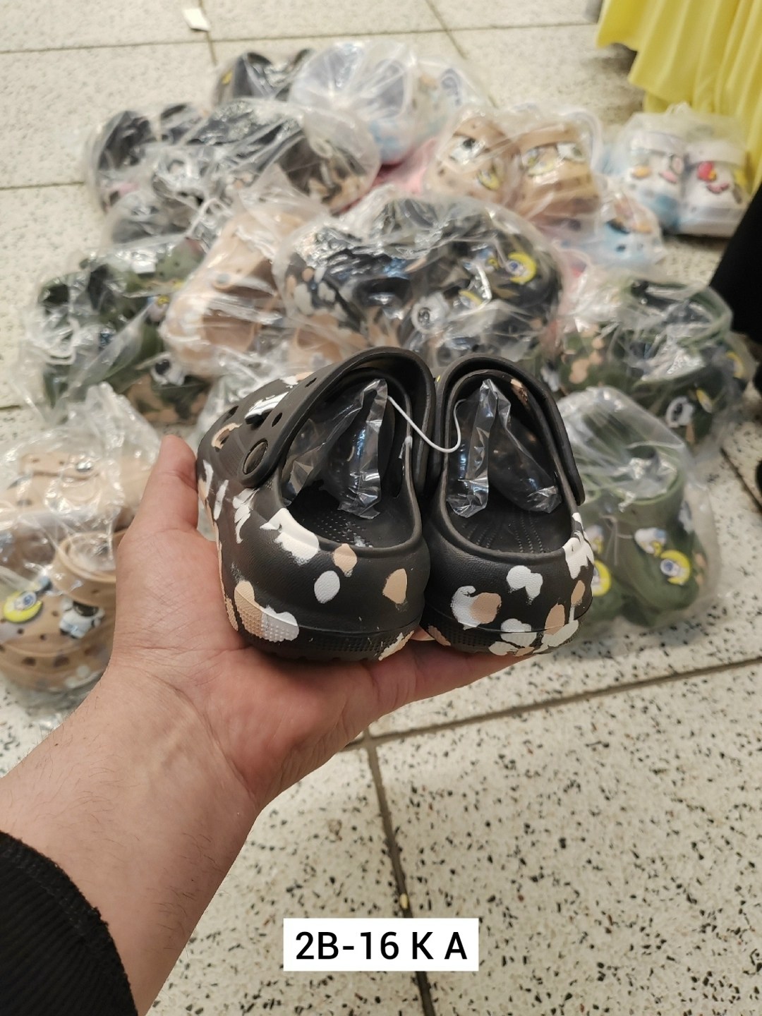 обувь,crocs baya seasonal printed clog,детские кроксы,резиновая обувь,crocs classic clog