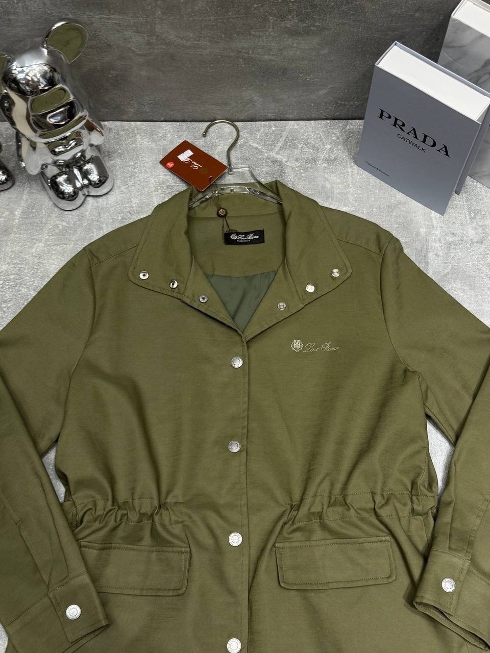 девушка,мода и стиль,стильная брошь,элегантный,стильное