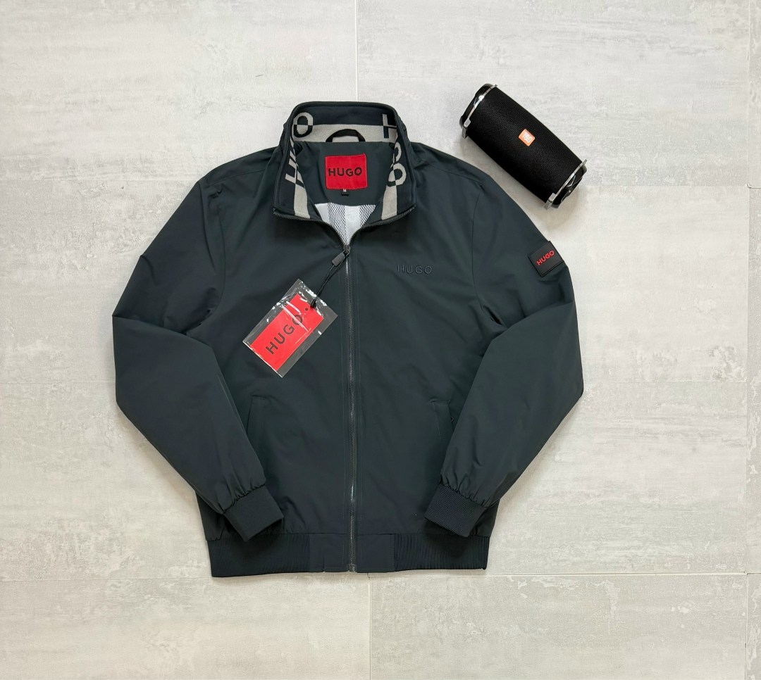 hugo boss куртка,куртка демисезонная hugo boss,ветровка hugo,мужская куртка hugo boss,куртка бомбер