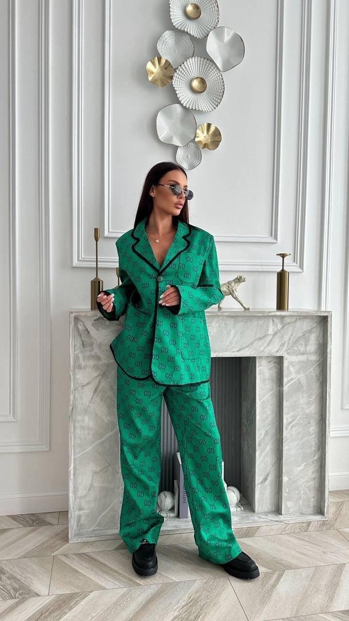 костюм с брюками,атласный костюм женский,женские костюмы,женский брючный костюм,зеленый костюм