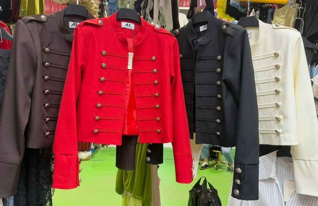 жакет в гусарском стиле,куртки в стиле милитари,пиджак,жакет,жакет на змейке в гусарском стиле