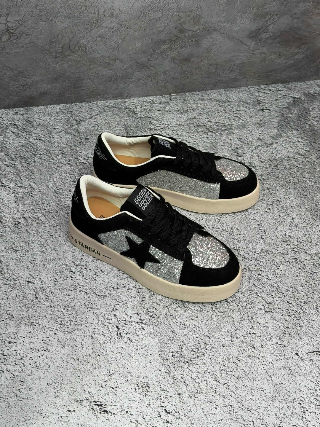 кроссовки golden goose с пайетками на платформе,кеды golden goose,golden goose кроссовки,кеды женские golden goose,кеды golden goose golden goose кеды golden goose