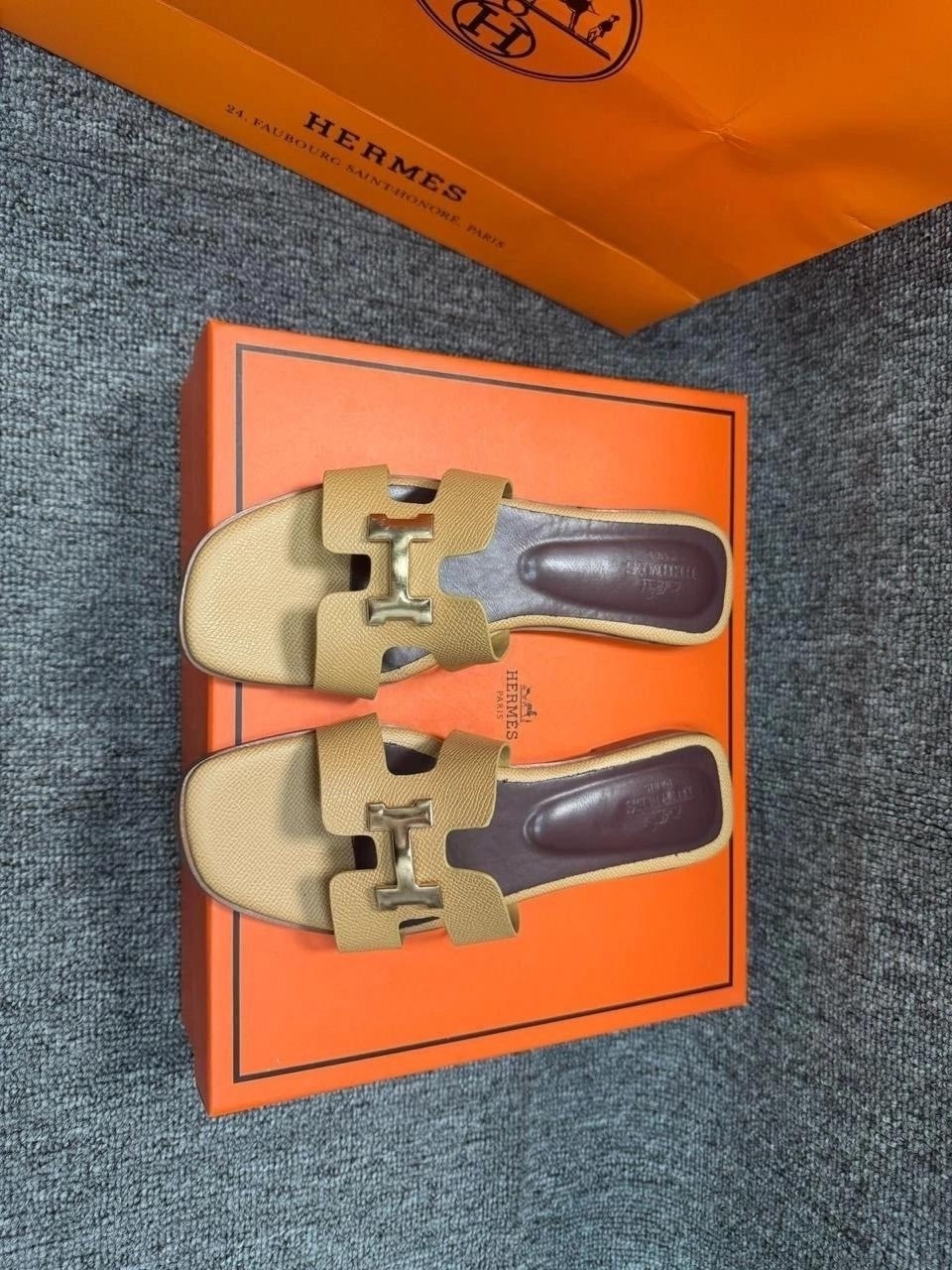 шлепки эрмес,шлепки hermes женские,hermes шлепанцы,шлепки хермес оран,тапки эрмес