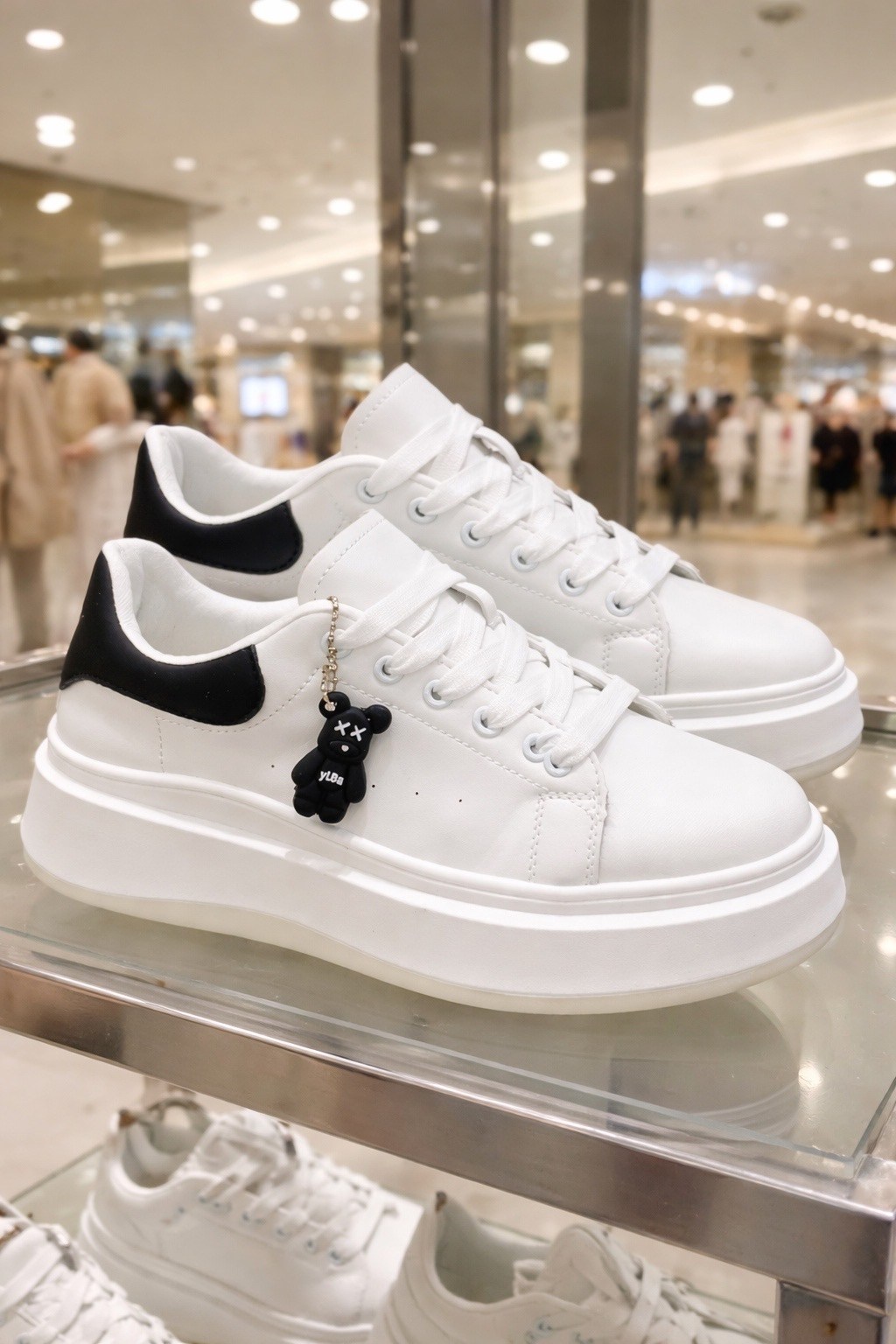 ,женские кроссовки,спортивная ,обуви,кроссовки женские универсальные