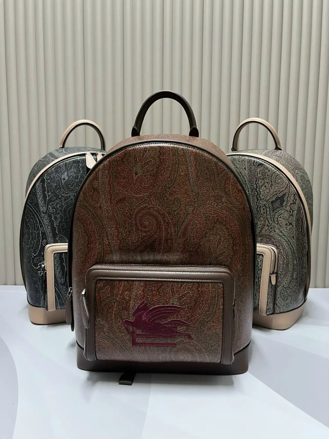 рюкзак,брендовые рюкзаки,кожаные рюкзаки,женский рюкзак,сумки рюкзаки