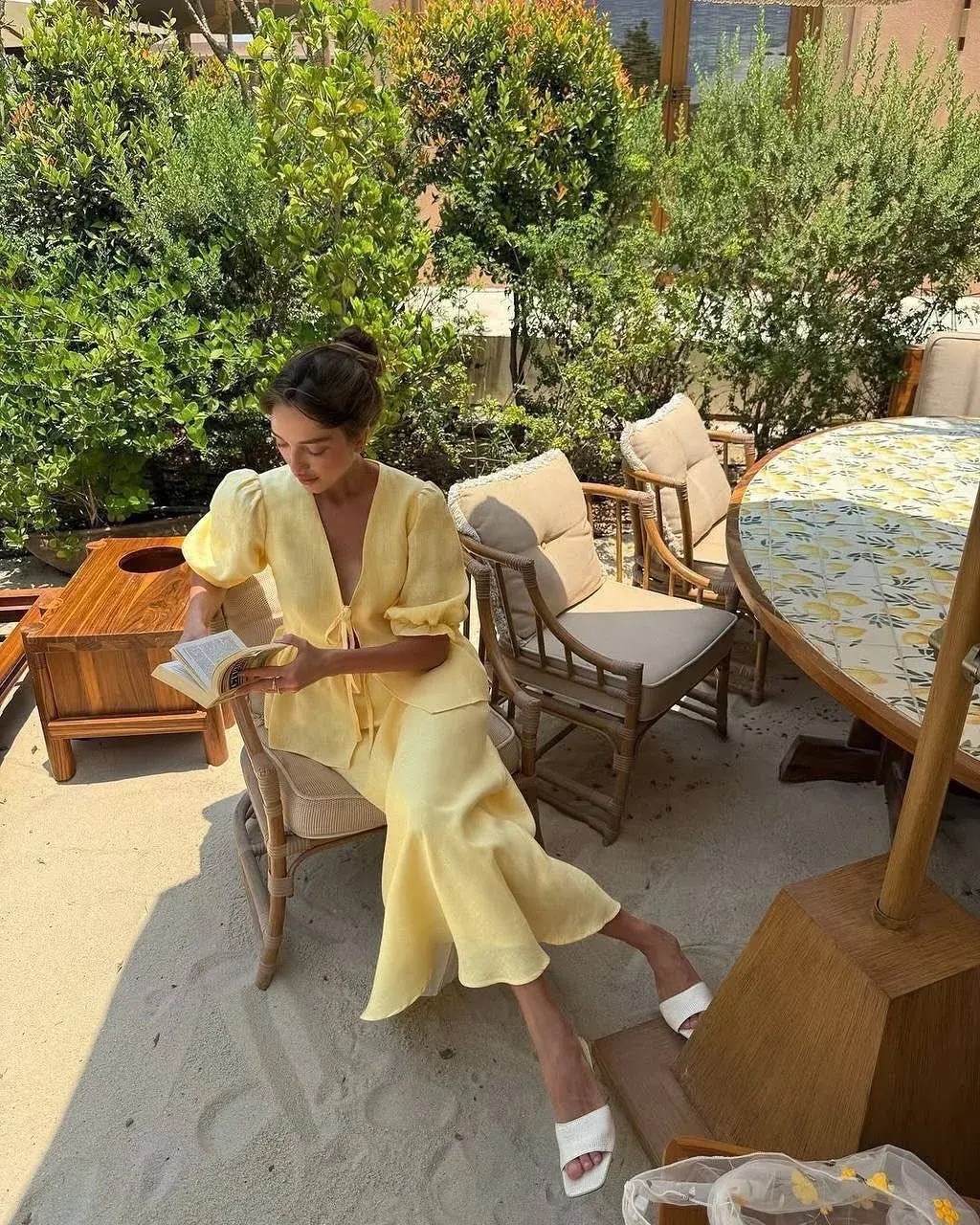 летний костюм женский,женские костюмы с юбкой,элегантный наряд,летний костюм с юбкой,летний костюм с юбкой и топом