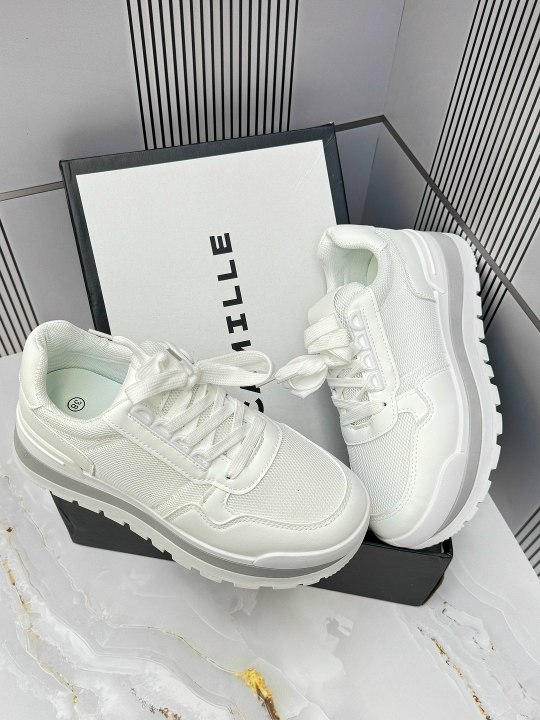 ,кроссовки женскиe,кроссовки модные,обуви, женская