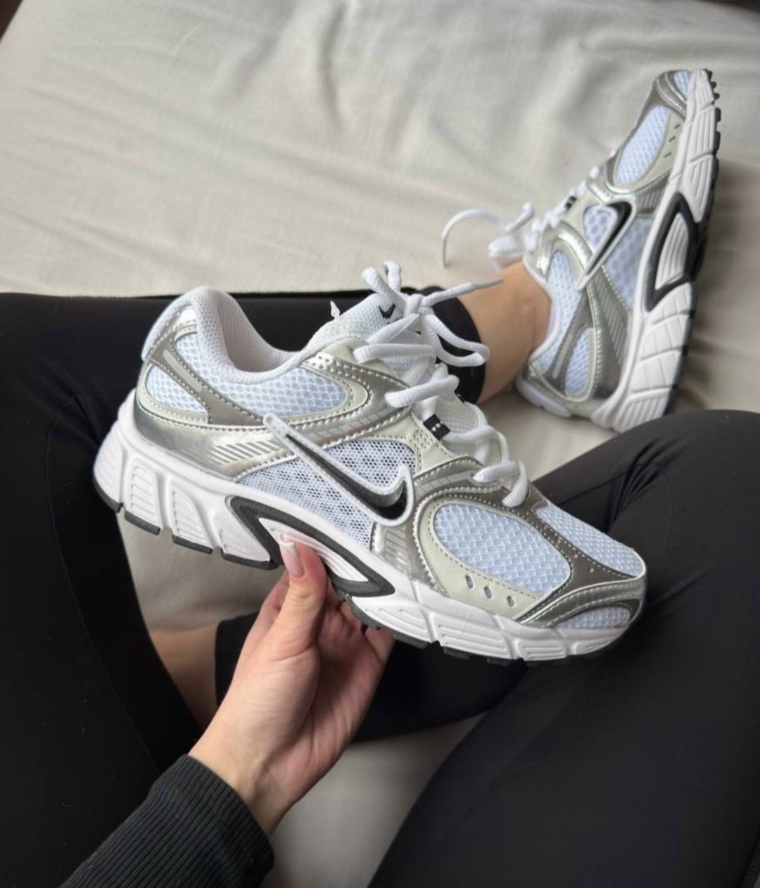 кроссовки nike,кроссовки женские nike,кроссовки найк,спортивные кроссовки,кроссовки nike v5 rnr