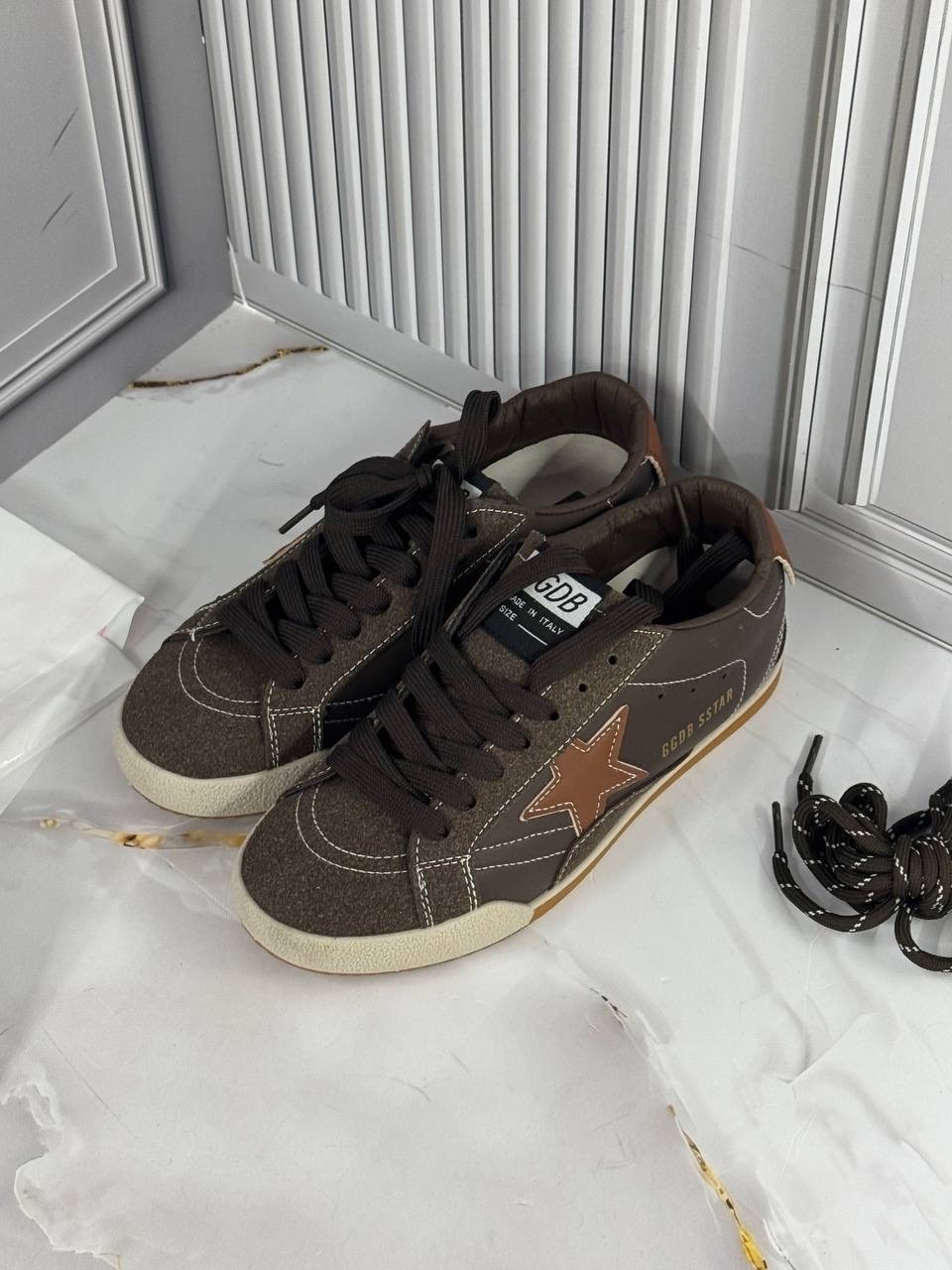 кроссовки golden goose,кеды golden goose,,golden goose кеды hi star на платформе черный,кеды golden goose женские