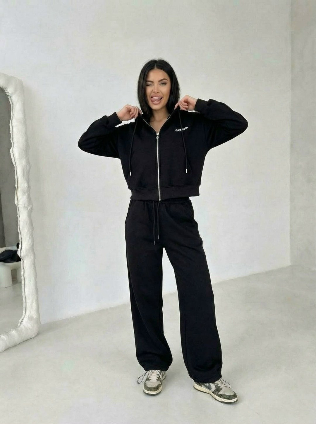 стильный костюм,костюм спортивный женский,спортивный костюм,женские костюмы,стильные спортивные костюмы