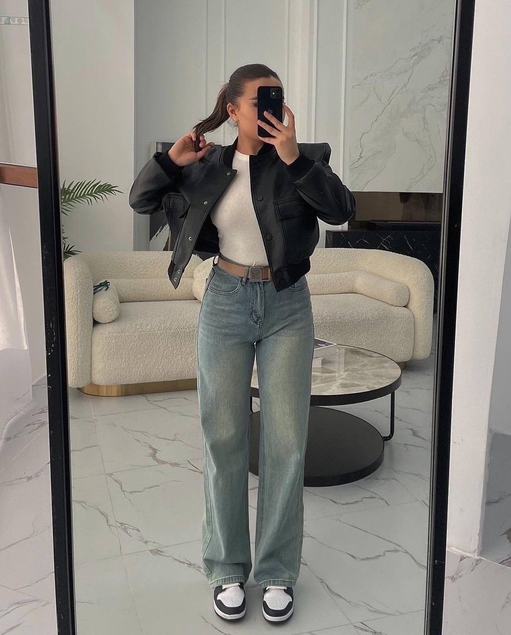 джинсы широкие,куртка бомбер,стильные джинсы,женские джинсы