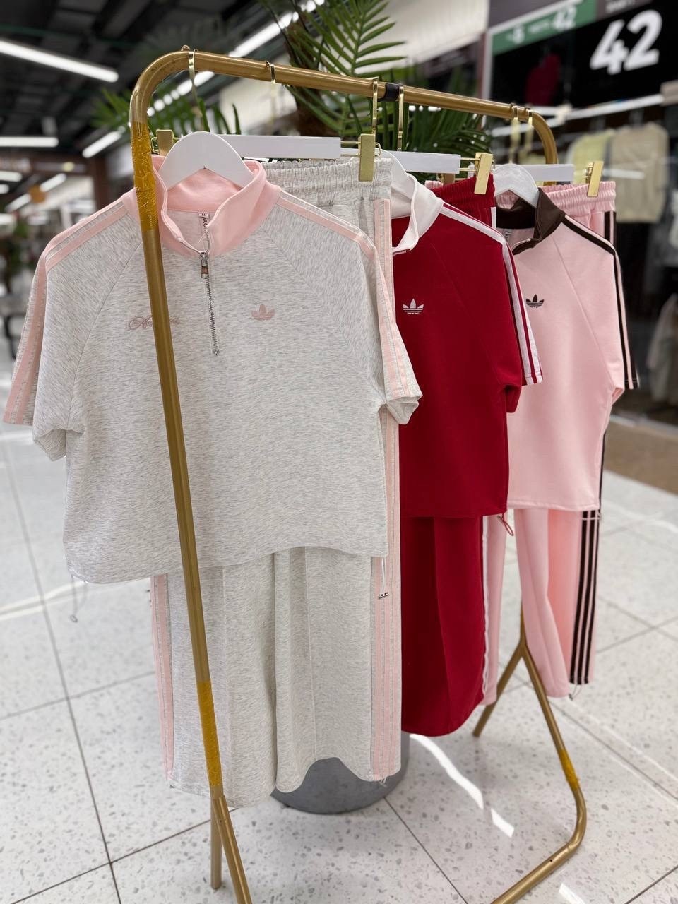 спортивный костюм adidas,спортивные костюм,женский спортивный костюм adidas,костюм,женские спортивные костюмы