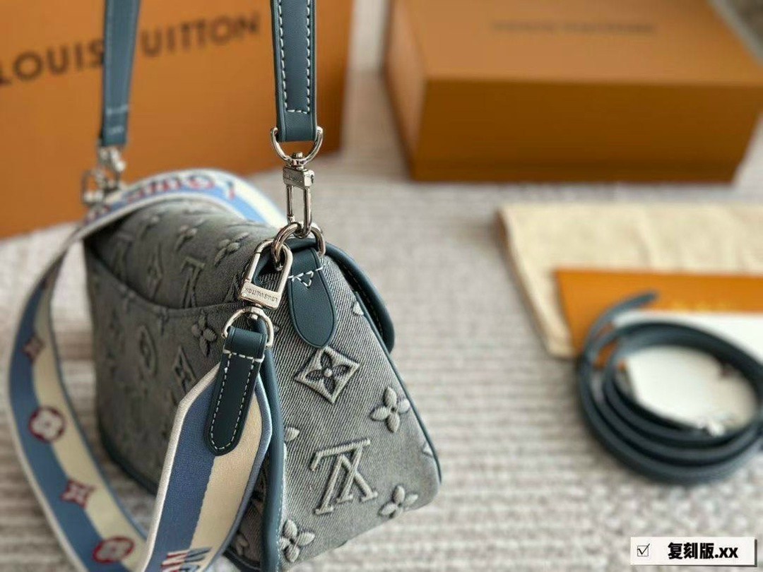 louis vuitton сумка на плечо,сумка женская louis vuitton,louis vuitton сумки,модная женская сумка,сумка на плечо louis vuitton lv