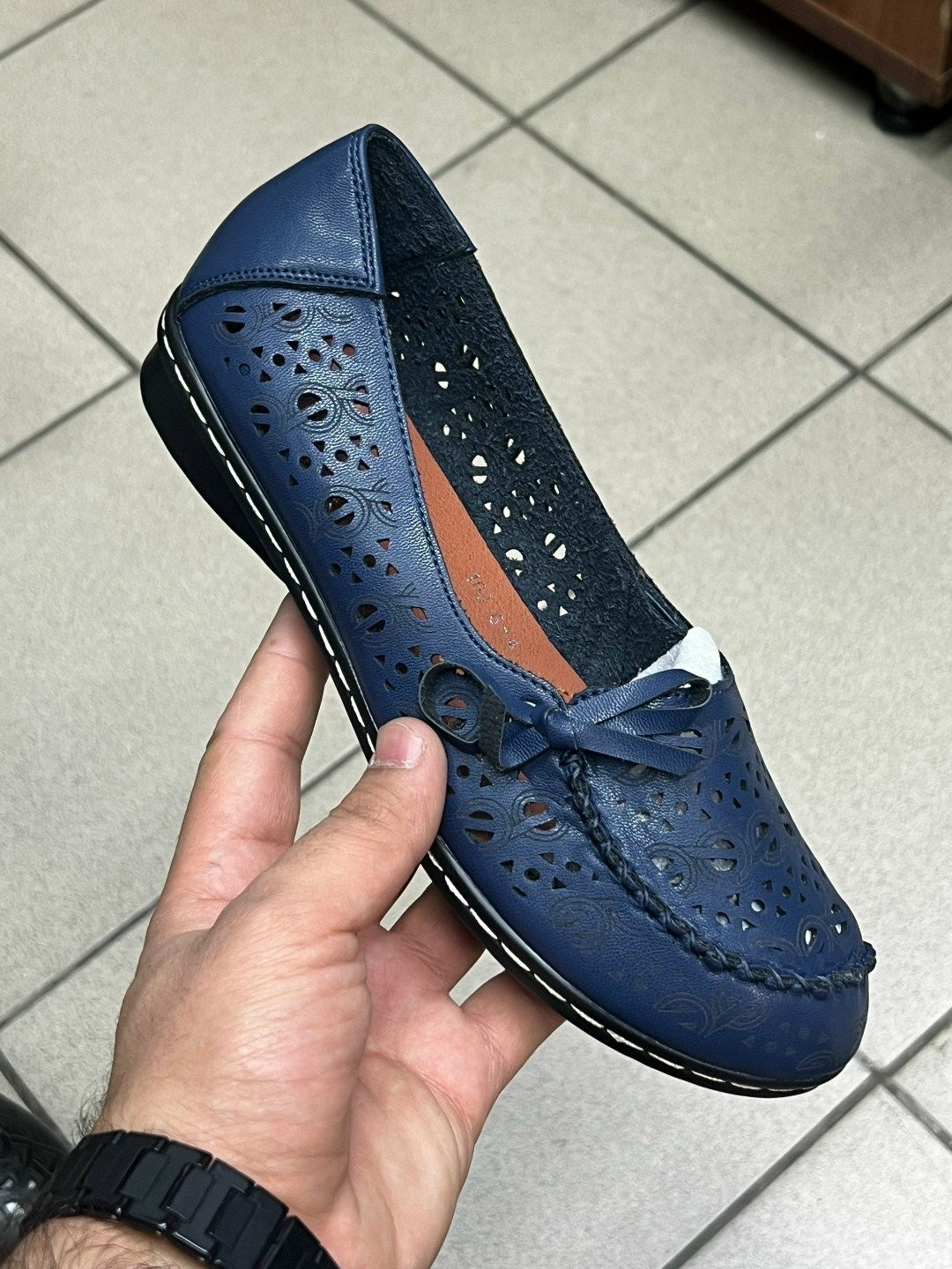 ,женские ,лоферы с перфорацией женские,женские мокасины,балетки женские