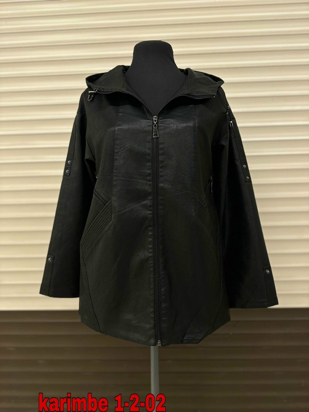 кожаная куртка женская мосмеха 8023320 черная 58 ru,женская кожаная куртка,кожаная куртка,женская кожаная куртка из эко-кожи с капюшоном мосмеха,демисезонная куртка