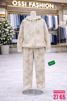 Костюм