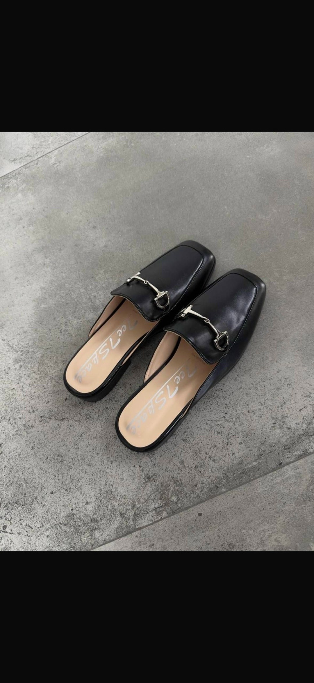 обувь женская,легинсы со штрипками,лоферы женские 2025 модные тренды,леггинсы со штрипками,лакированные лоферы